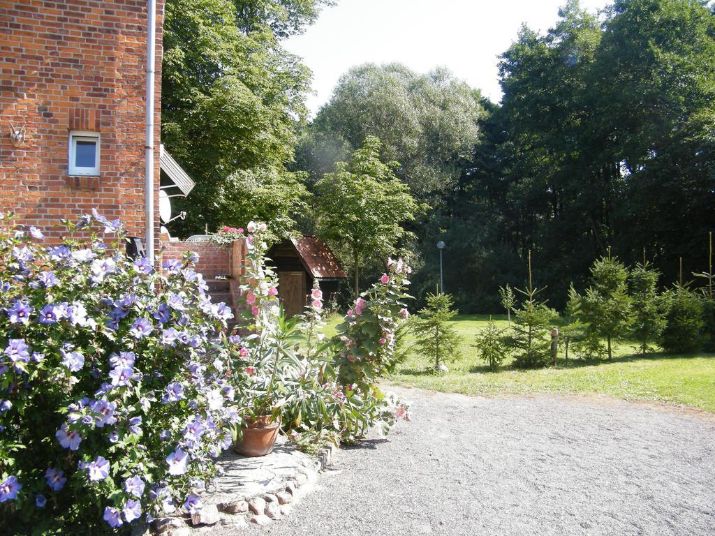 Gutshaus Daemelow Tussen Schwerin En Wismar Kültér fotó